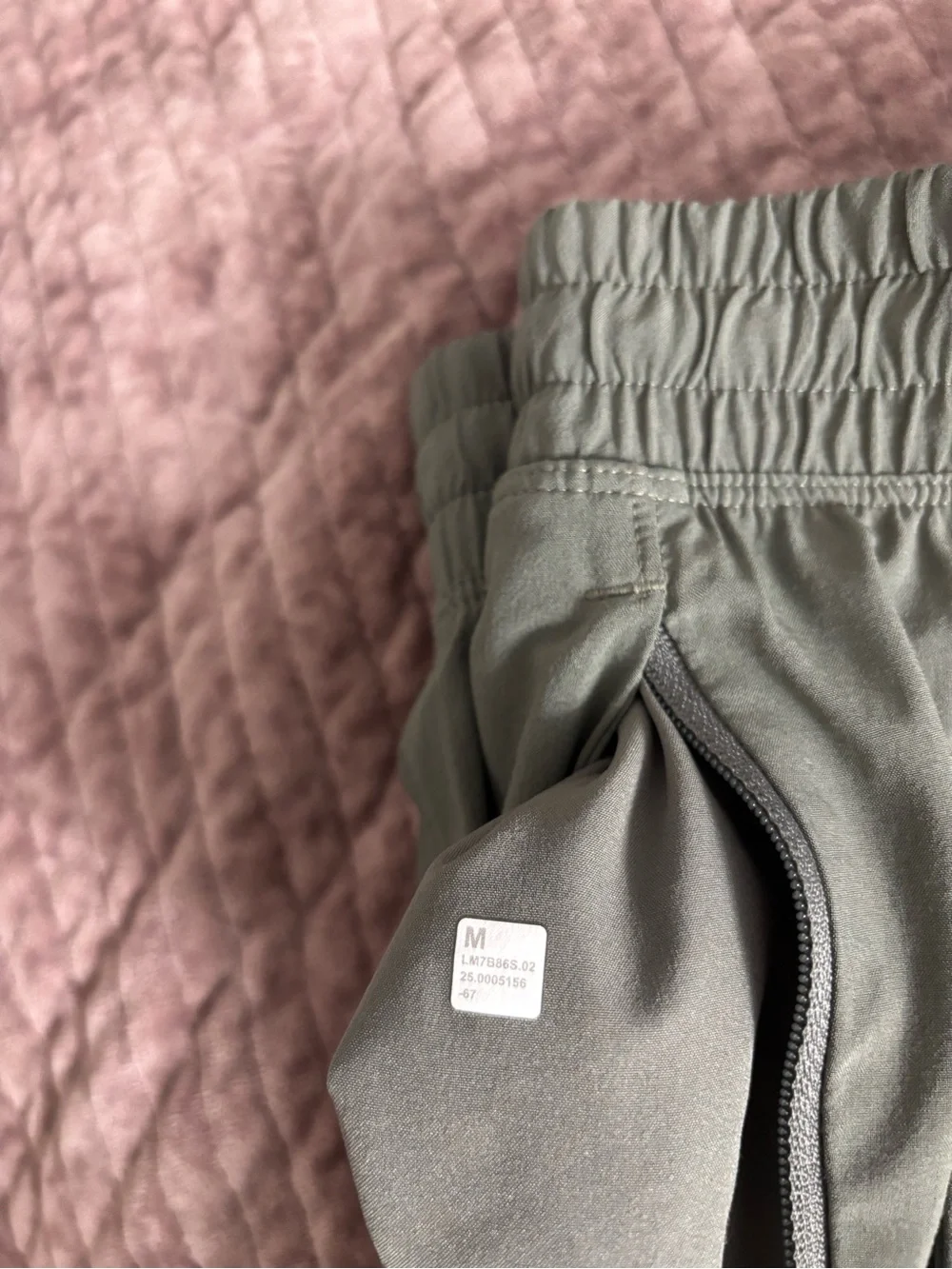 Lululemon Pace Breaker Linerless Shorts 5” - Grey Sage / Army Green (Medium)